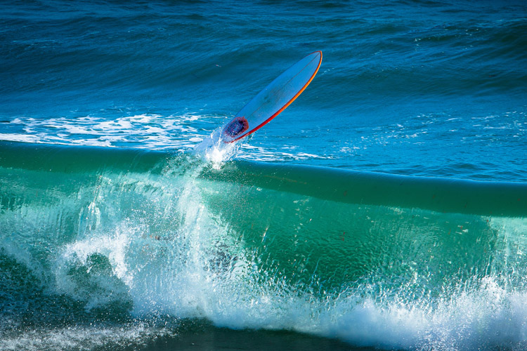 Closeout waves: beginners tend to catch all waves | Photo: Shutterstock Closeout waves: beginners tend to catch all waves | Photo: Shutterstock