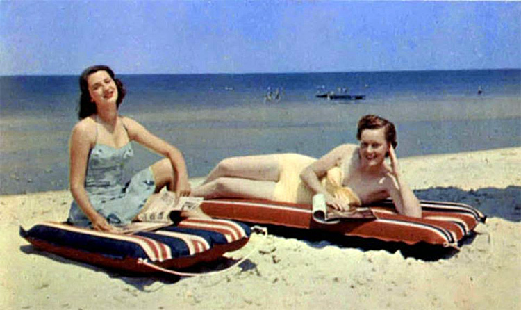 Converse Hodgman: the famous surf mat sold in the 1960s