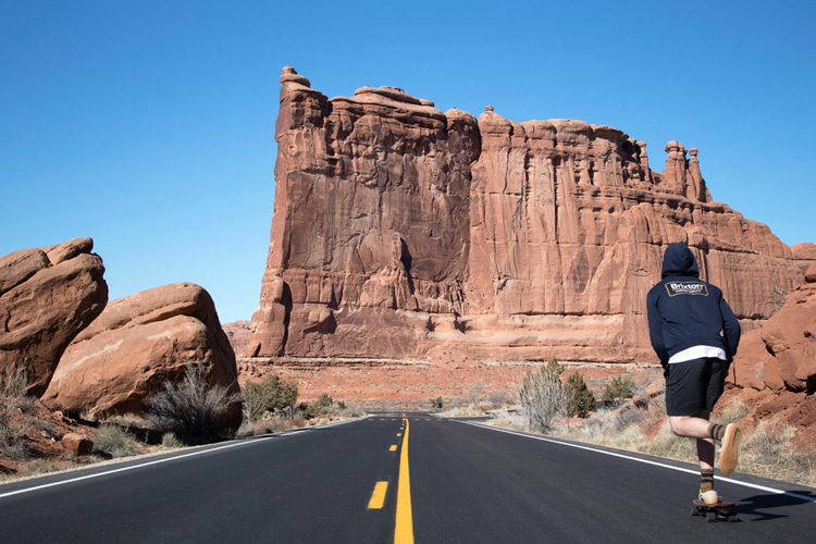 Skateboarding: how fast can riders go on a four-wheeled board? | Photo: Red Bull