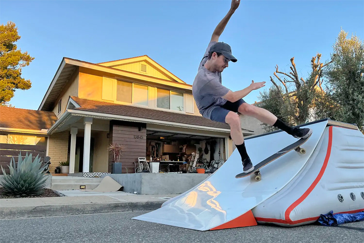 Inflatable skate ramps: they're portable and can be assembled in less than 10 minutes | Photo: Evolution Ramps