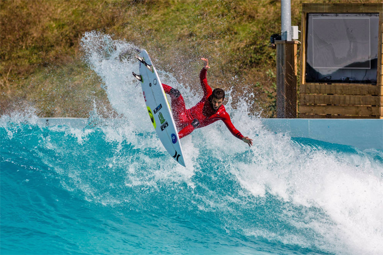 Filipe Toledo: the pro surfer is promoting Wavegarden-powered investments in Brazil | Photo: Wavegarden Filipe Toledo: the pro surfer is promoting Wavegarden-powered investments in Brazil | Photo: Wavegarden
