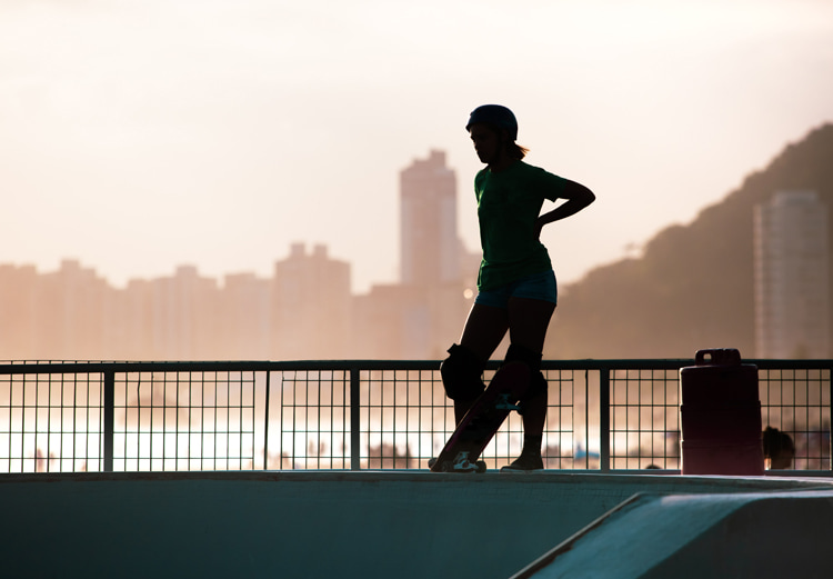 Protective gear: all skateboarders should wear helmets, knee and elbow pads | Photo: Shutterstock