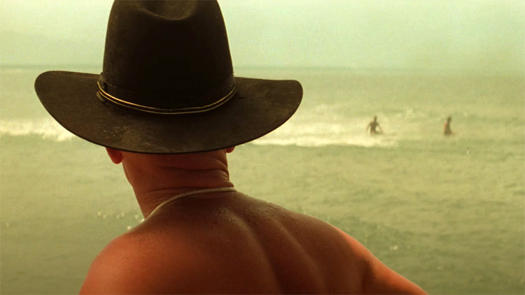 Vietnam War: there's always time for a few waves